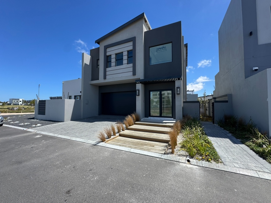 3 Bedroom Property for Sale in Sandown Western Cape